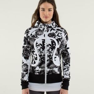 Lululemon Rare Floral Scuba Size 12